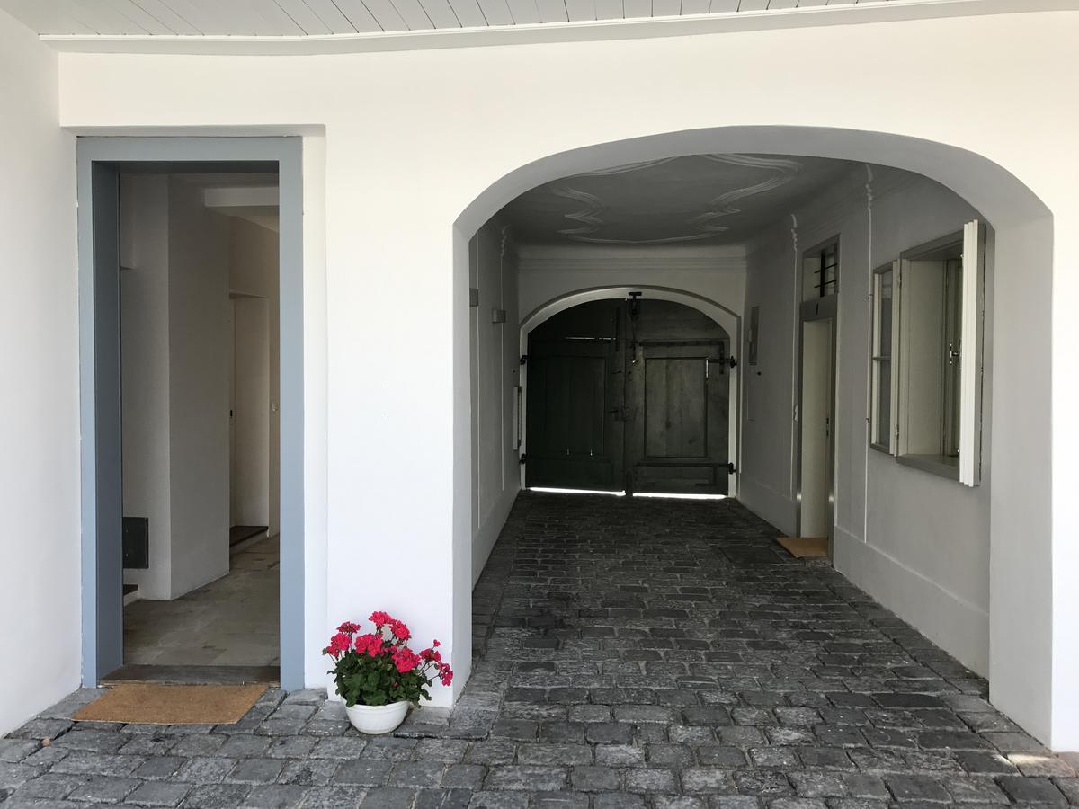 Boutique Hostel Zum Goldenen Kegel Вена Экстерьер фото