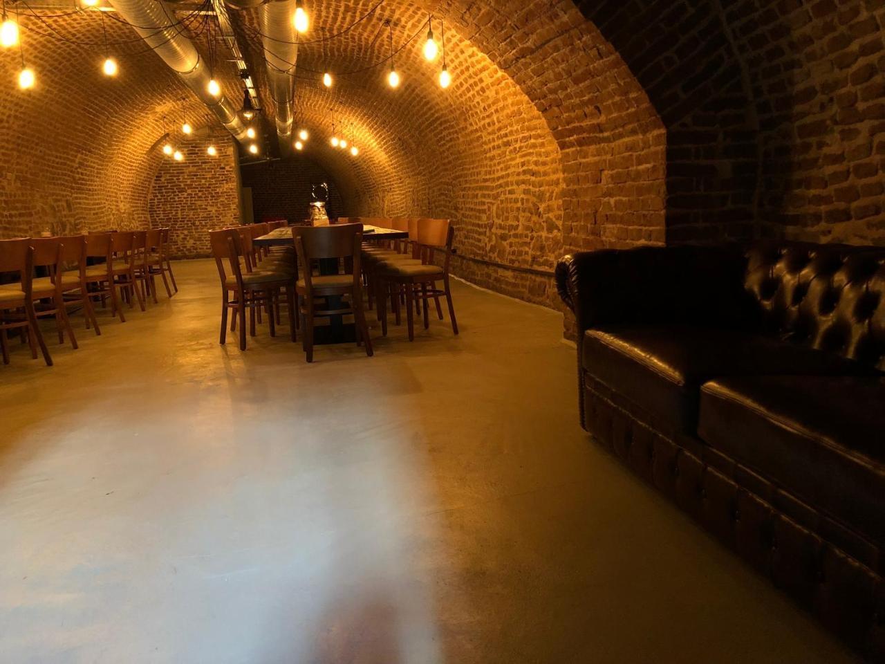 Boutique Hostel Zum Goldenen Kegel Вена Экстерьер фото