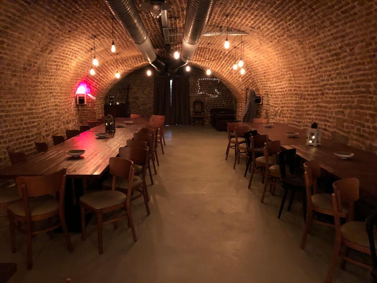 Boutique Hostel Zum Goldenen Kegel Вена Экстерьер фото