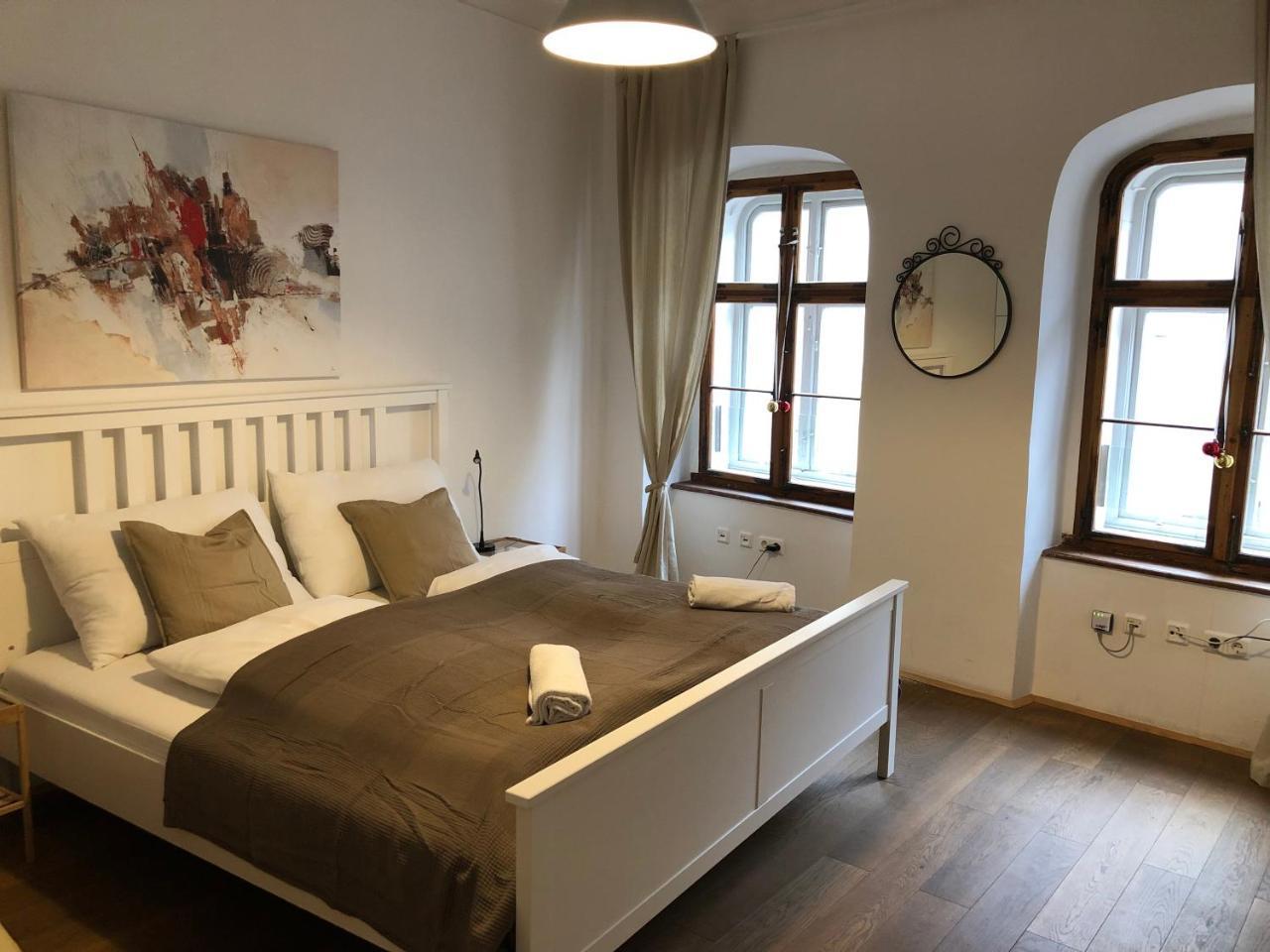 Boutique Hostel Zum Goldenen Kegel Вена Экстерьер фото